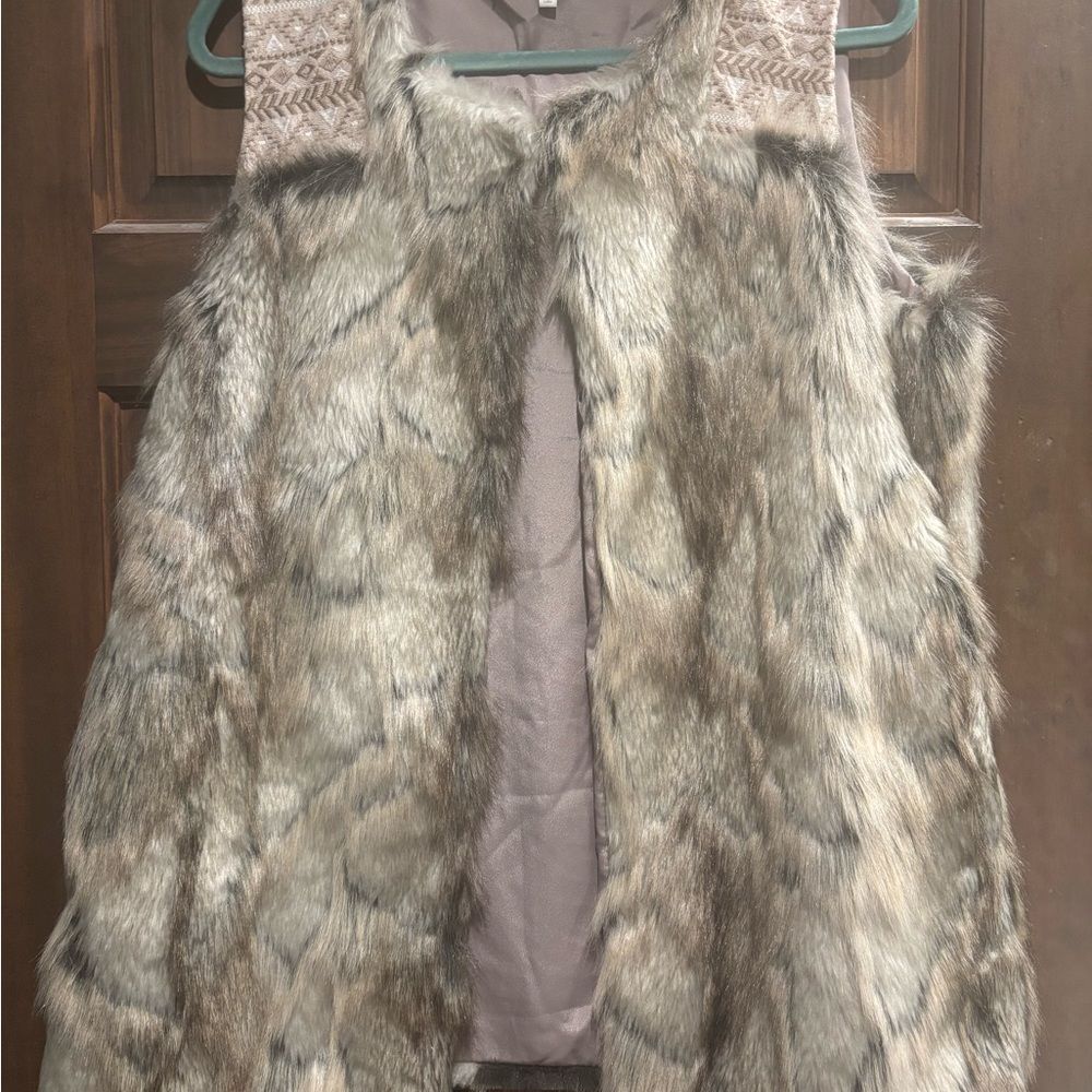 Miss Me Faux Fur Vest in Cream, Grey, and Brown with Embroidered Detail.